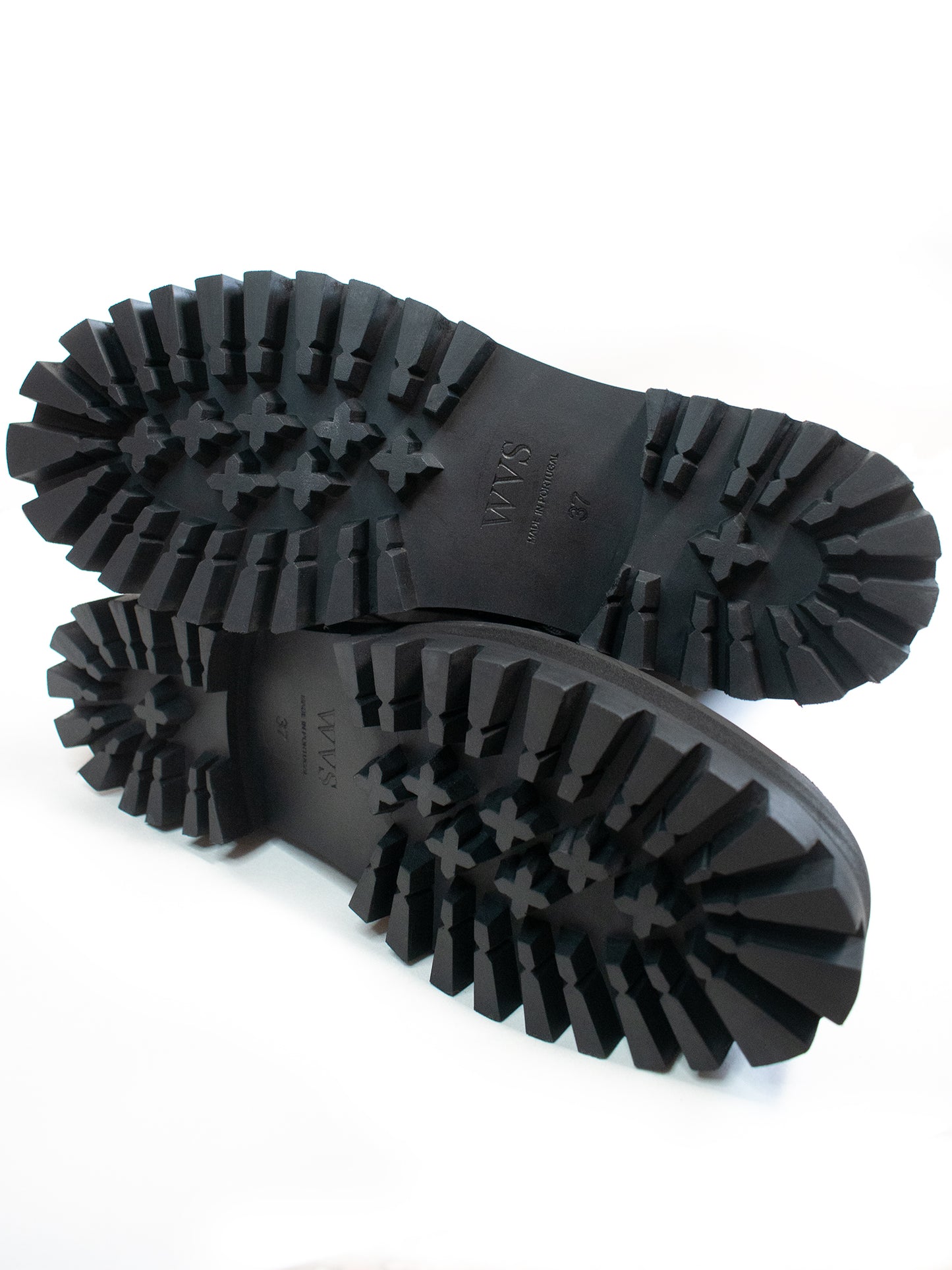 Bottes hautes à lacets en daim végétalien