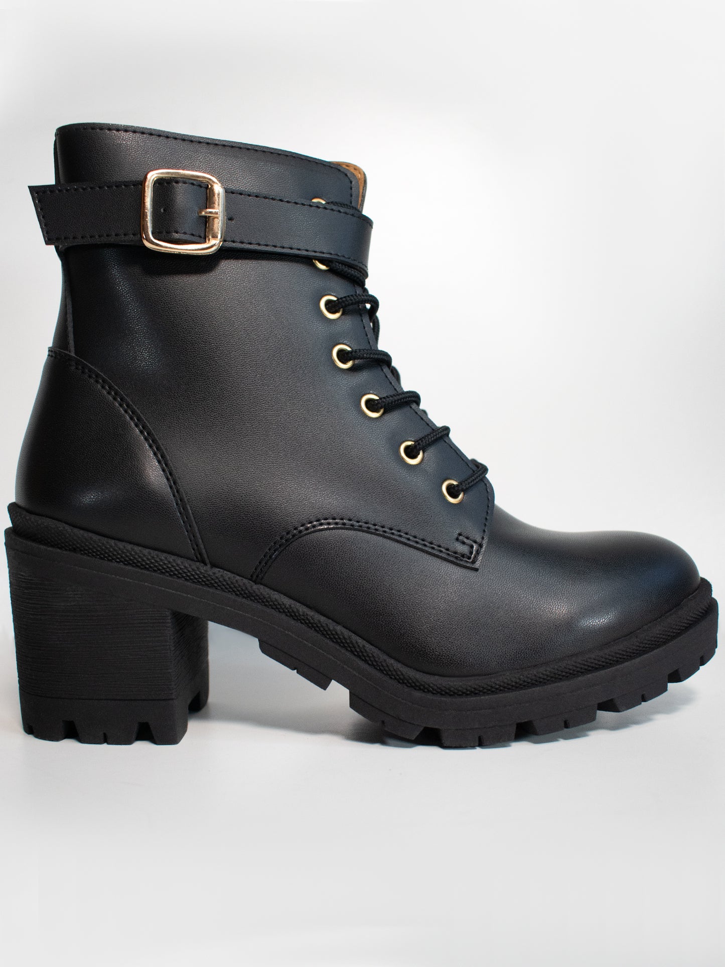 Bottines à lacets et semelle piste