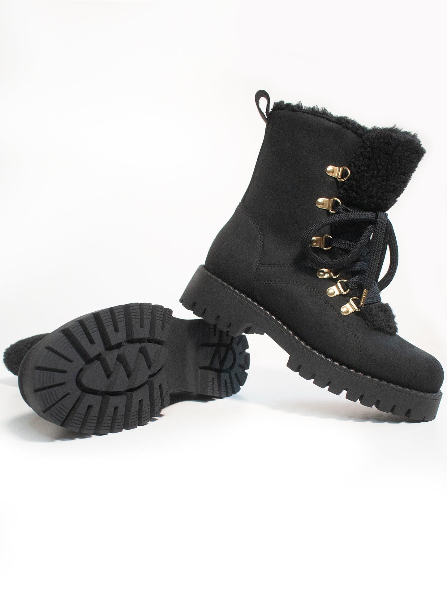 Bottes en peau de mouton végétalienne recyclée
