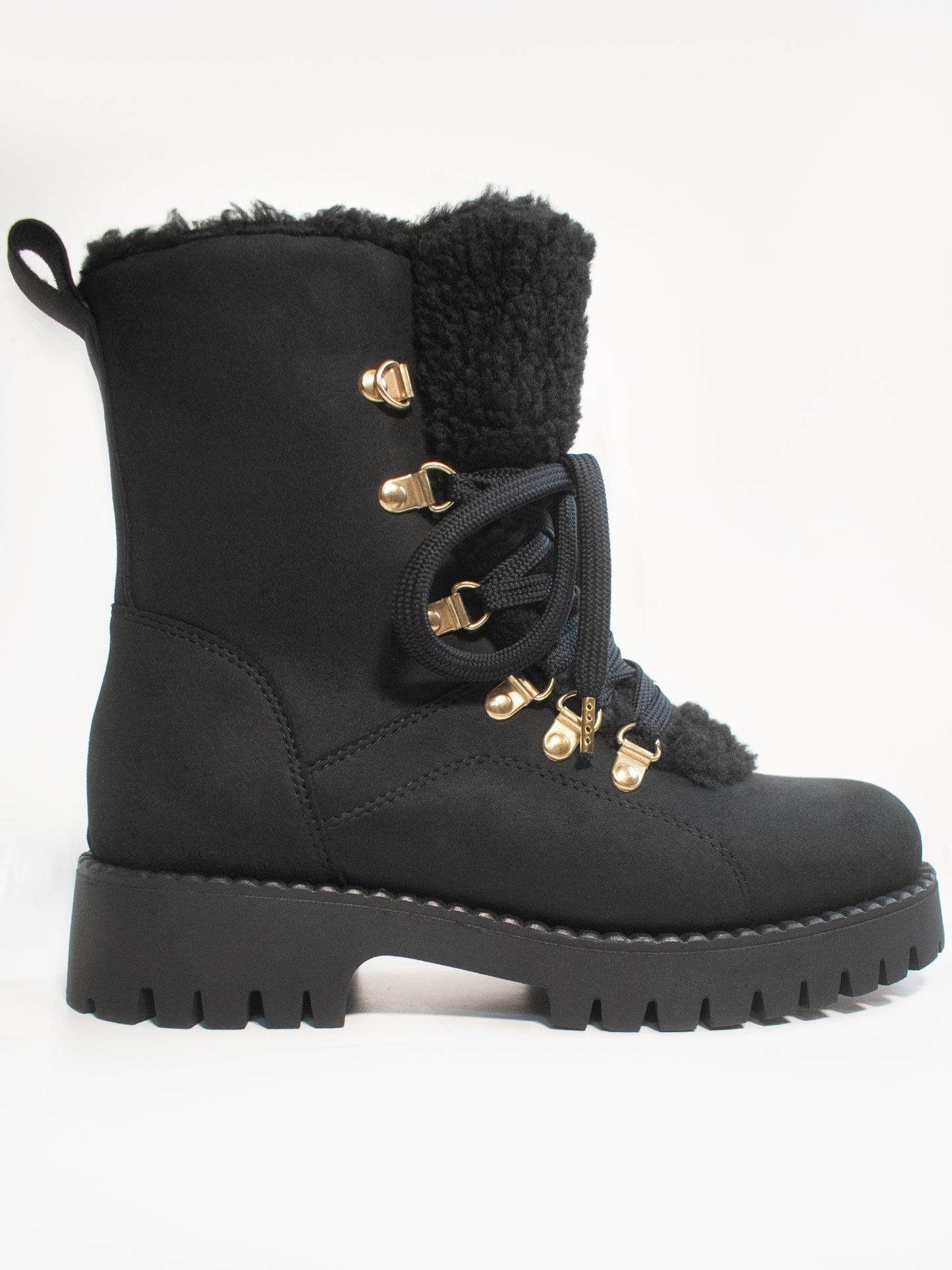 Bottes en peau de mouton végétalienne recyclée