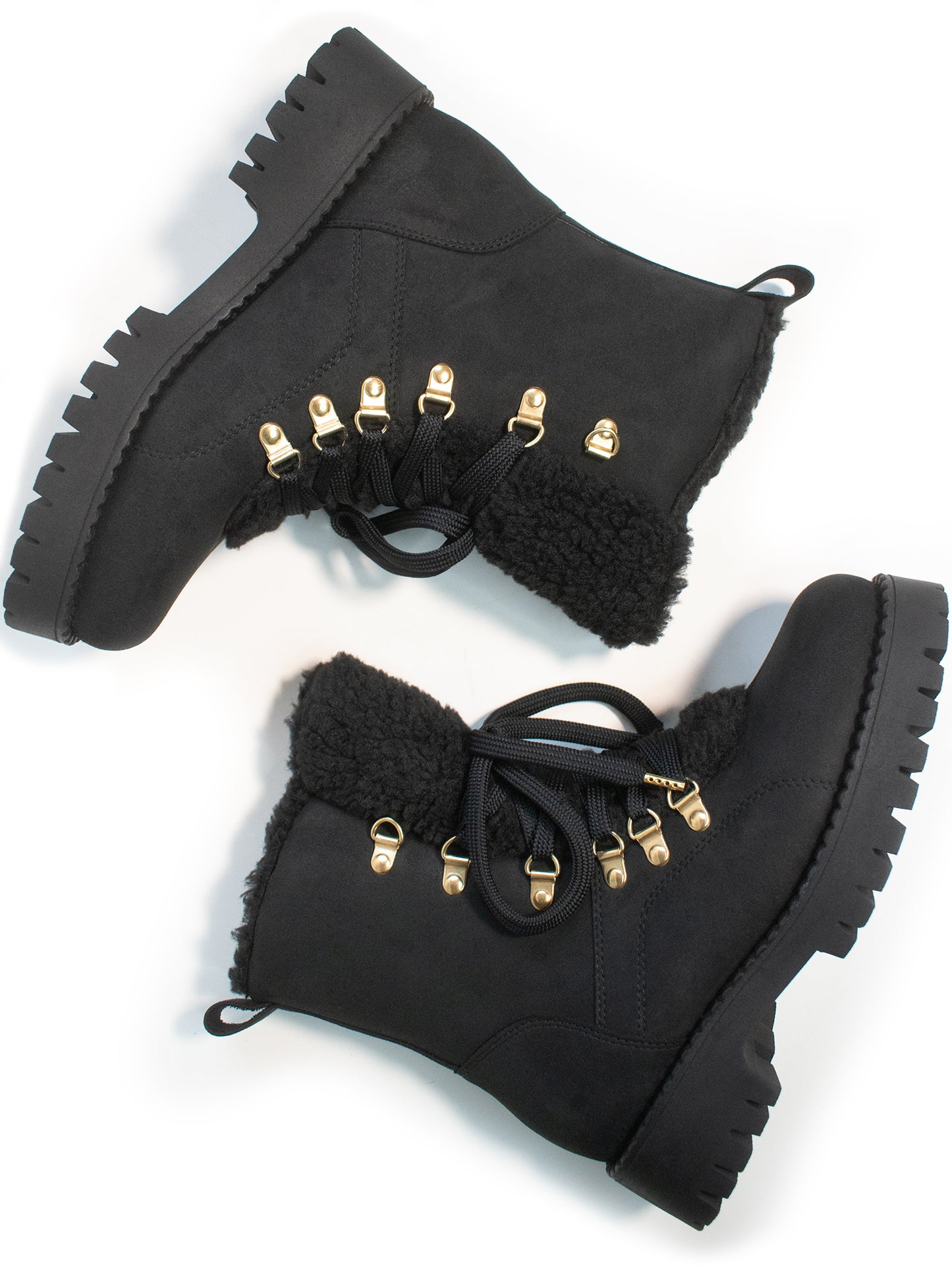 Bottes en peau de mouton végétalienne recyclée