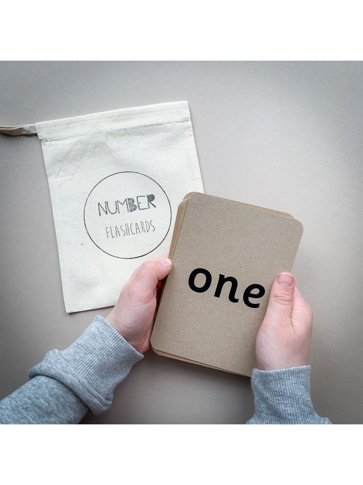 De kleine koetshuisnummer-flashcards