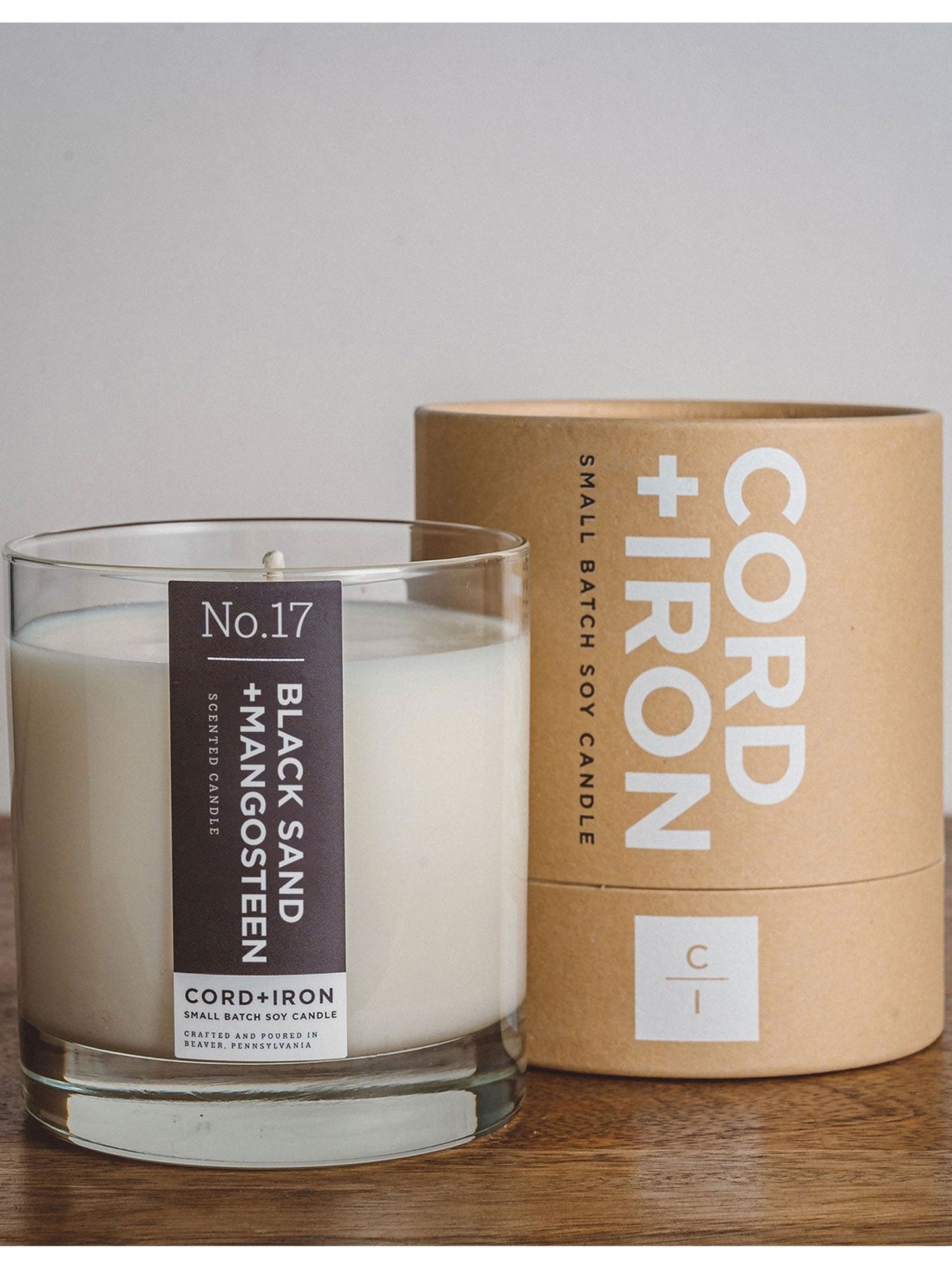 Bougie Cordon et Fer Sable Noir et Mangoustan