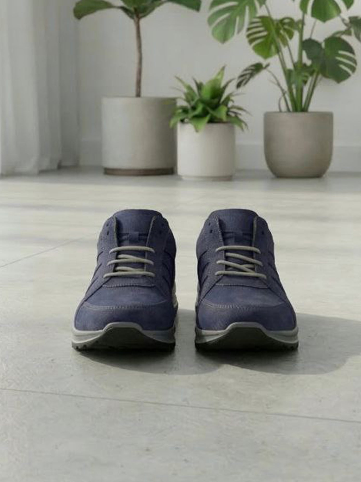 WVSport Walking Trainers